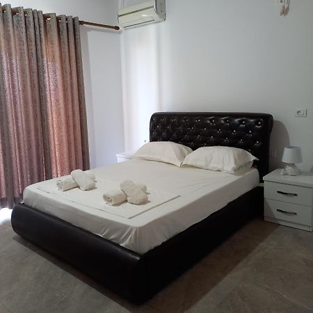 Emiljano Seaview Apartment Ксамил Екстериор снимка