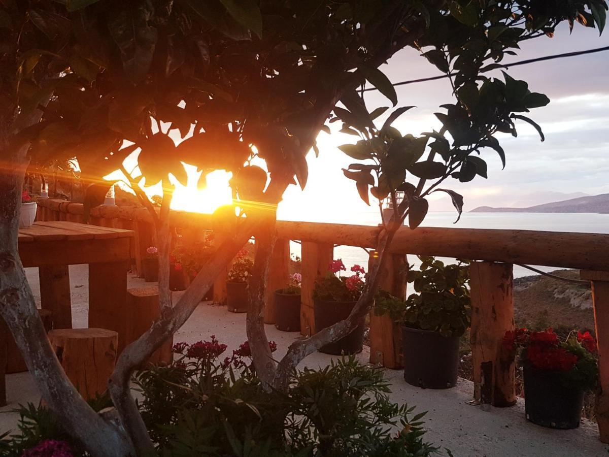 Emiljano Seaview Apartment Ксамил Екстериор снимка