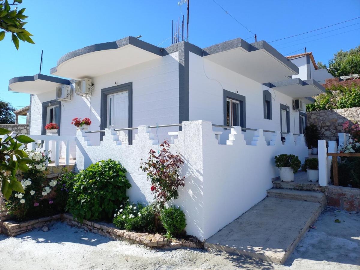 Emiljano Seaview Apartment Ксамил Екстериор снимка