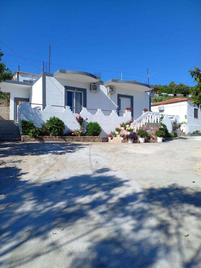 Emiljano Seaview Apartment Ксамил Екстериор снимка